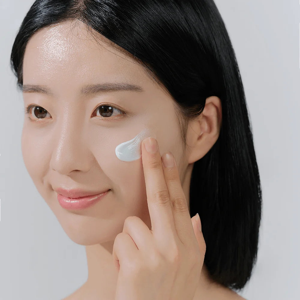 Madagascar Centella Hyalu-Cica Water-Fit Sun Serum 50ML SKIN1004